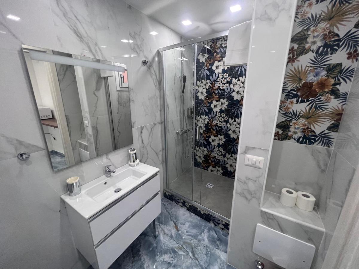 Borgo 1313 Napoli Apartment Ngoại thất bức ảnh