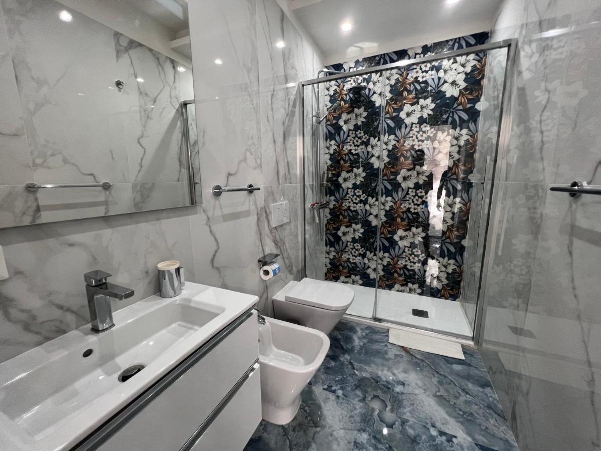 Borgo 1313 Napoli Apartment Ngoại thất bức ảnh