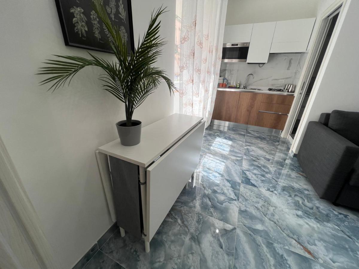 Borgo 1313 Napoli Apartment Ngoại thất bức ảnh