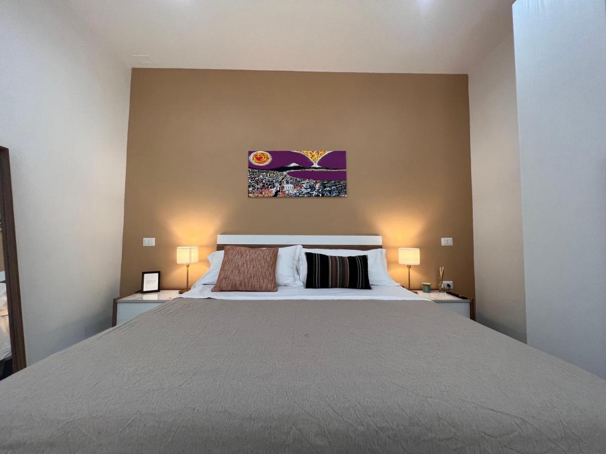 Borgo 1313 Napoli Apartment Ngoại thất bức ảnh