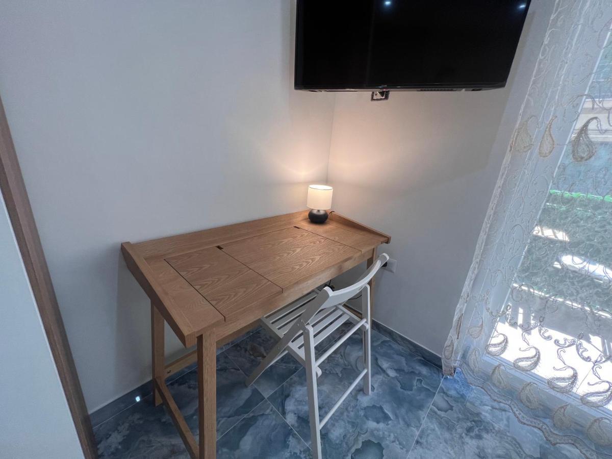 Borgo 1313 Napoli Apartment Ngoại thất bức ảnh