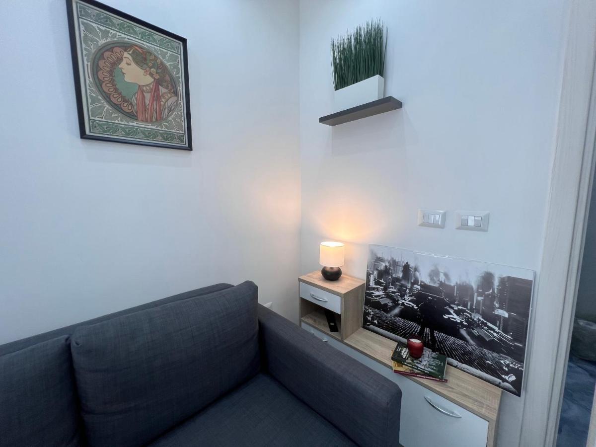 Borgo 1313 Napoli Apartment Ngoại thất bức ảnh